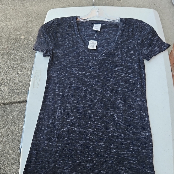 PINK Victoria's Secret Black Short Sleeve Tee - Picture 1 of 3